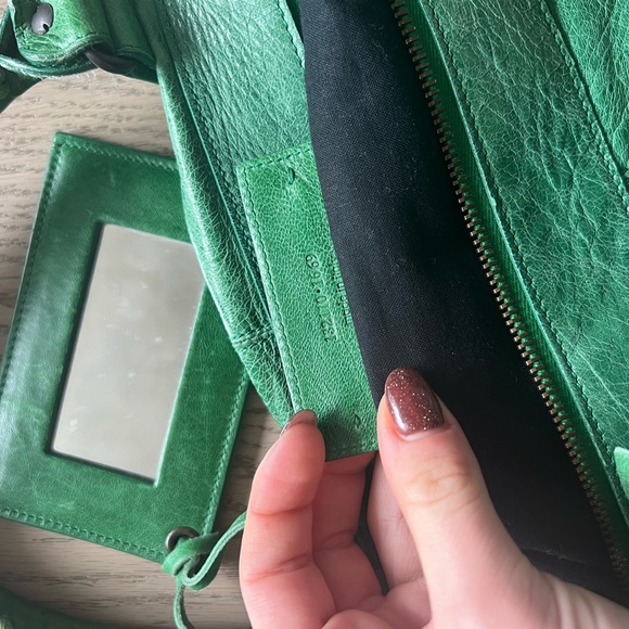 Green Balenciaga Large Motocross Work Handle Bag with compact mirror - Picture 7 of 7